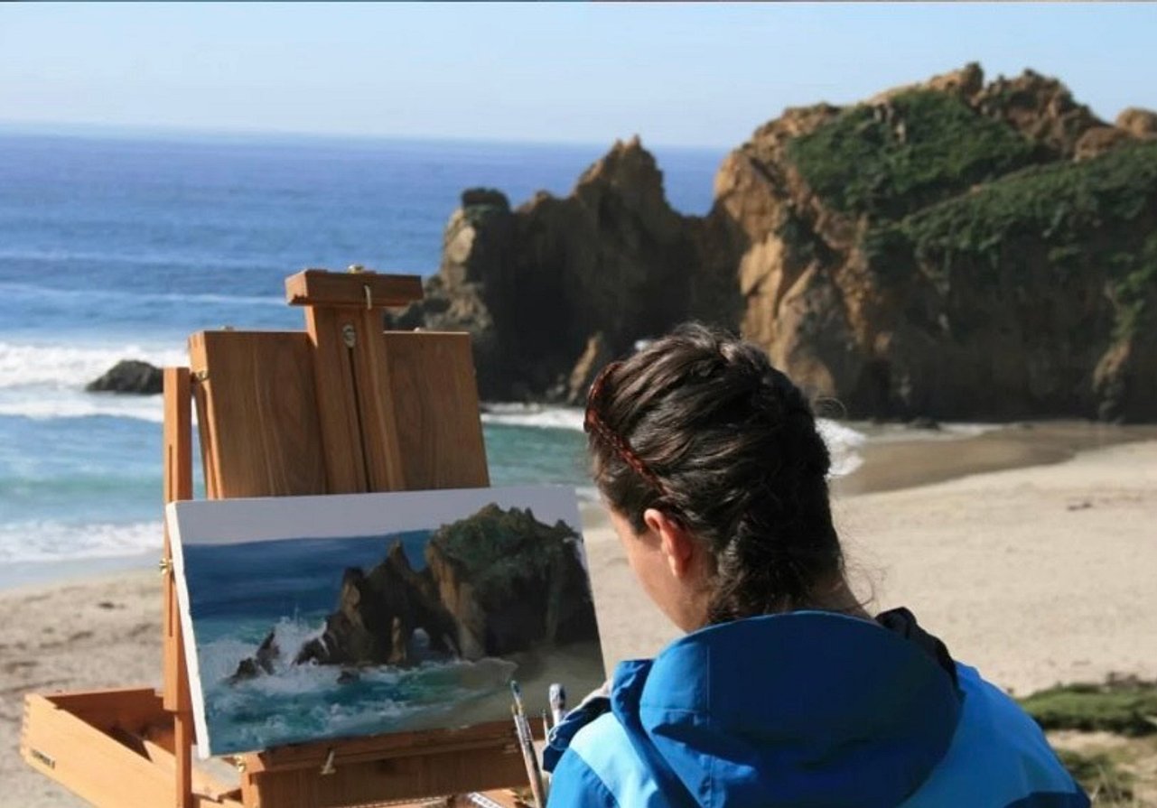 Brooke Walker-Knoblich paints en plein air seascapes